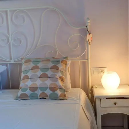 Seaside Cozy By Hello Homes Апартаменты