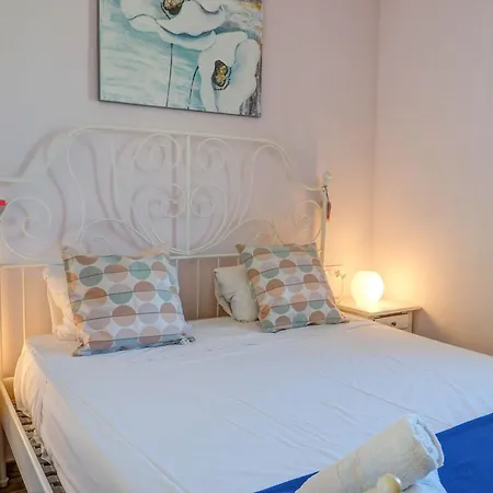Seaside Cozy By Hello Homes Apartment