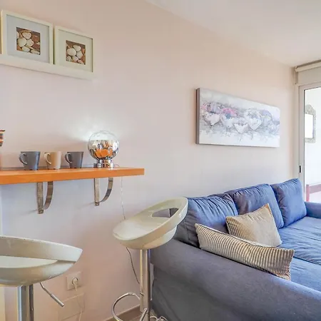 Apartment Seaside Cozy By Hello Homes Sitges